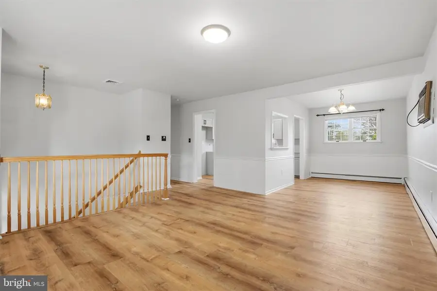 157 Blue Jay Rd, Chalfont, PA 18914 - #3