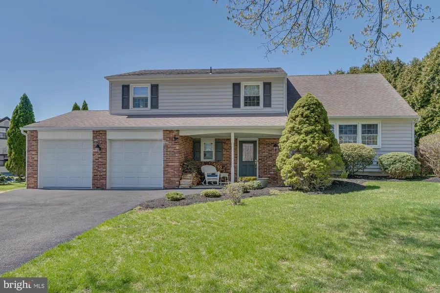 225 Buttonwood Dr, Feasterville Trevose, PA 19053 - #3