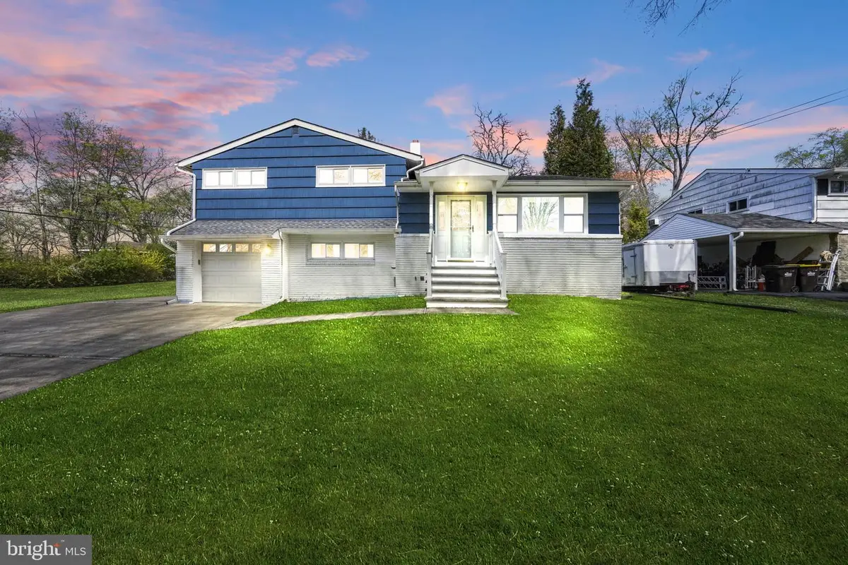 28 Green Ridge Rd, Yardley, PA 19067 - #1