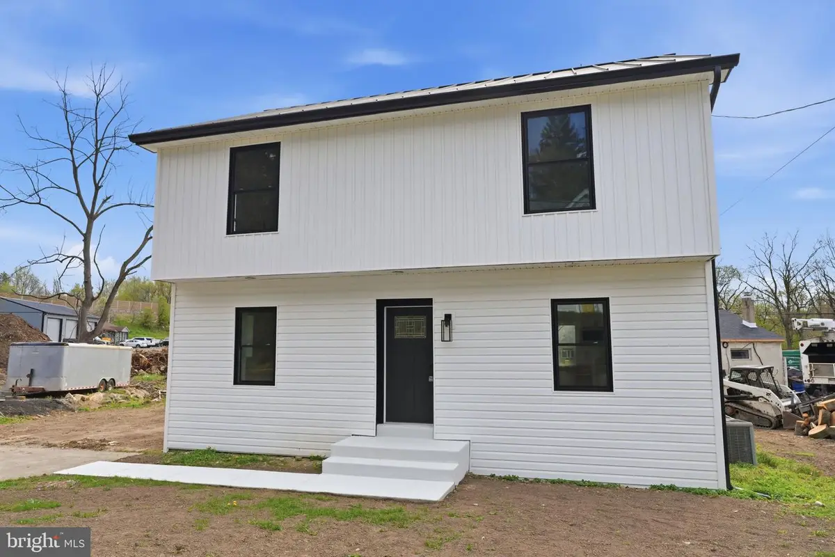 511 Sterner Mill Rd, Feasterville Trevose, PA 19053 - #1