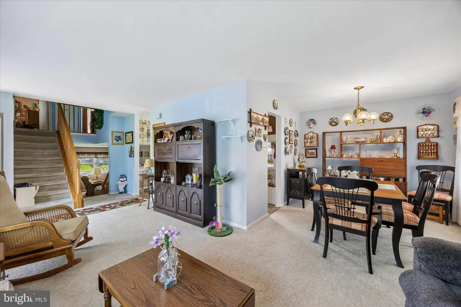 3 Willow Ct, Newtown, PA 18940 - #3