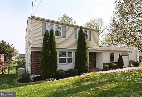 1493 Bradley Ln, WARMINSTER, PA 18974