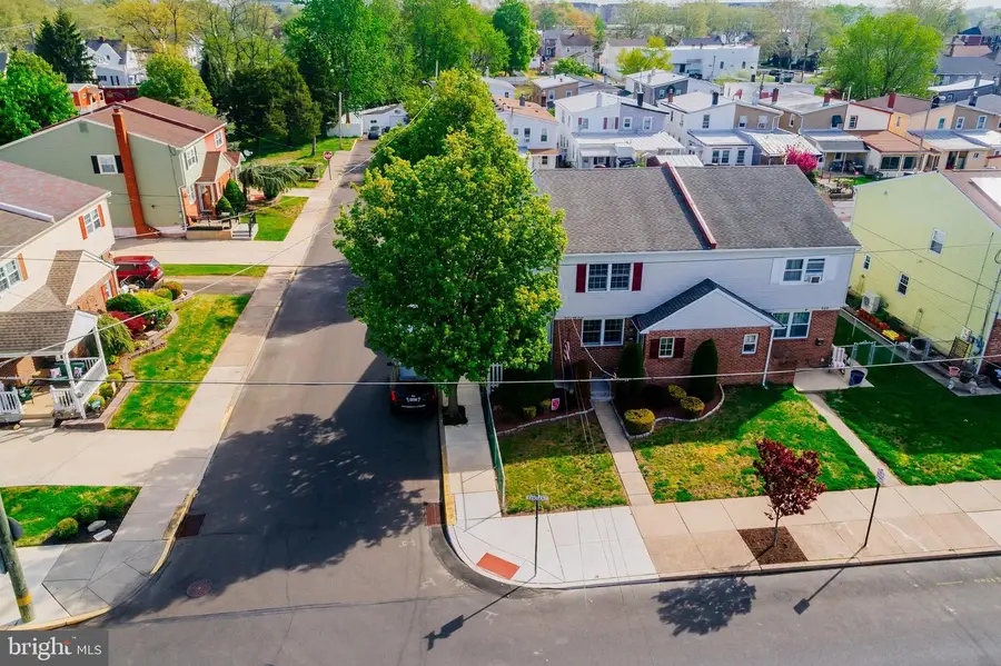 327 Lincoln Ave, Bristol, PA 19007 - #3