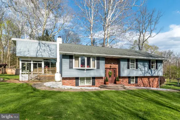 3005 Funks Mill, RIEGELSVILLE, PA 18077