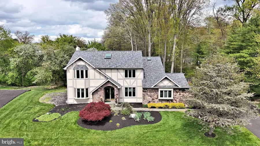 695 Friar Dr, Yardley, PA 19067 - #3