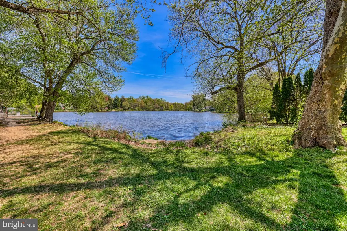 2323 Lakeview Dr, Yardley, PA 19067 - #1