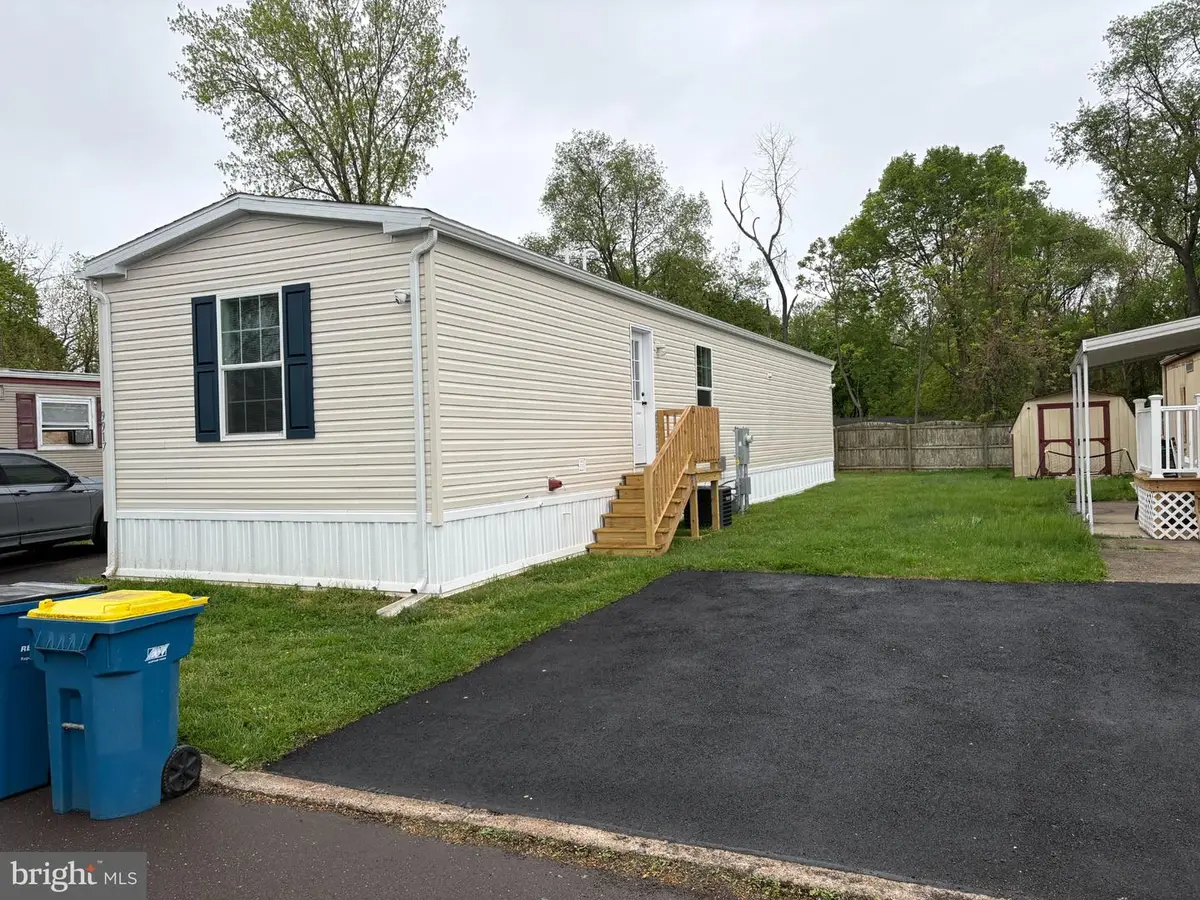 9917 Lindley Dr, Morrisville, PA 19067 - #1