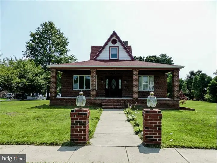 7018 N Radcliffe St, Bristol, PA 19007 - #1