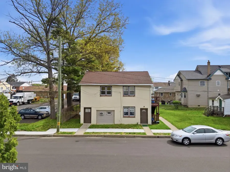 140 Crescent St, Penndel, PA 19047 - #3
