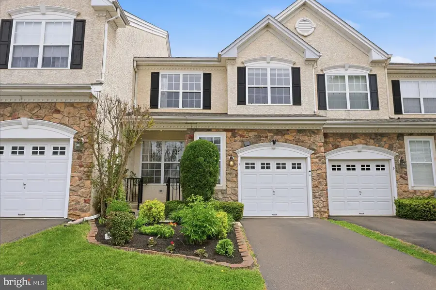 7 Wellington Rd, Newtown, PA 18940 - #3