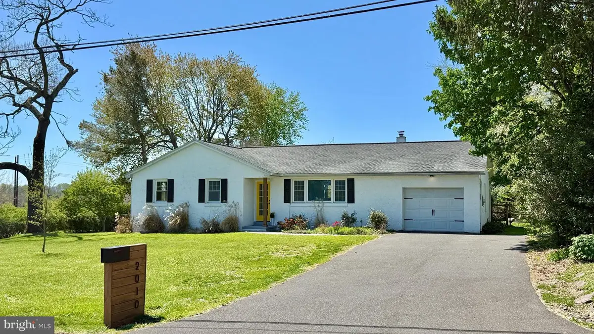 2010 Scheetzs Church Rd, Quakertown, PA 18951 - #1