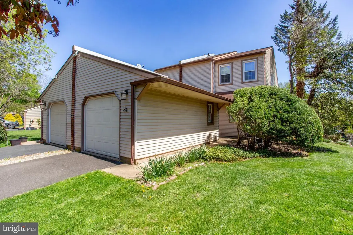 24 Sandy Ridge Dr, Doylestown, PA 18901 - #1