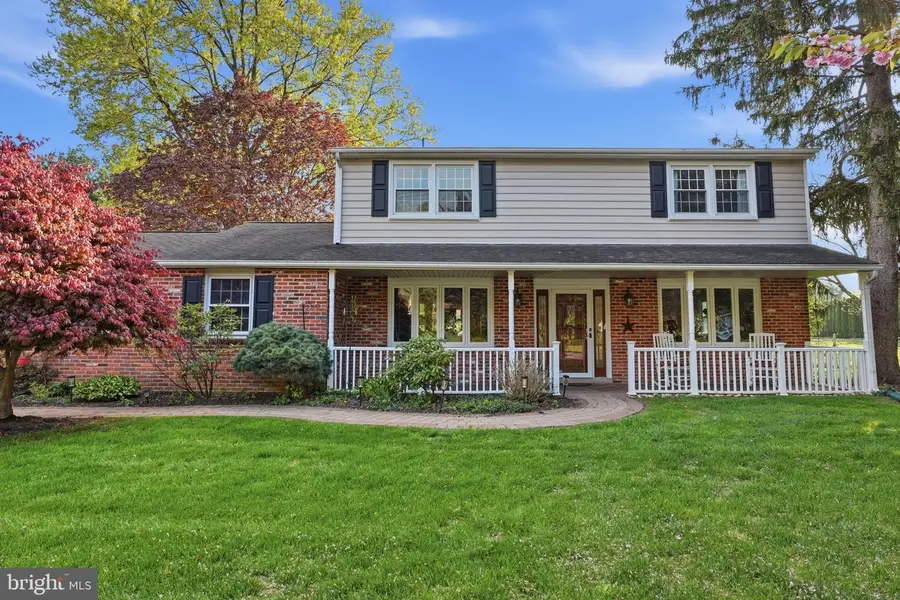 165 W Julianna Dr, Southampton, PA 18966 - #2