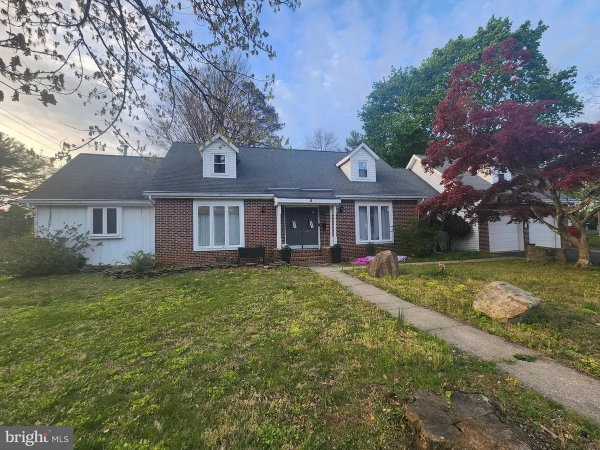 103 E Winchester Ave, Langhorne, PA 19047 - #1