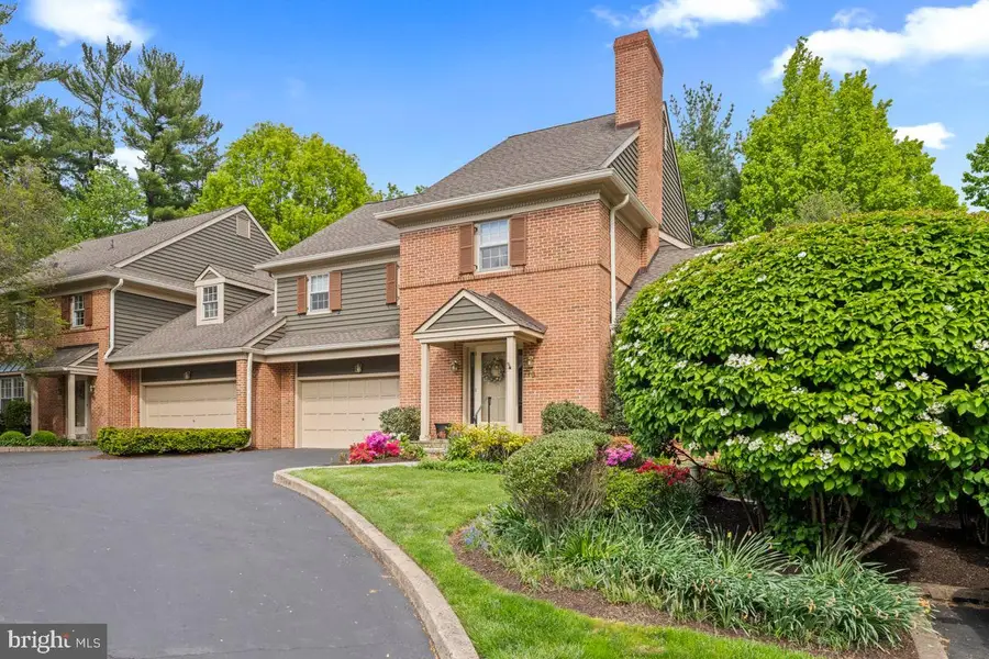 16 Blakemore Ct, Doylestown, PA 18901 - #2