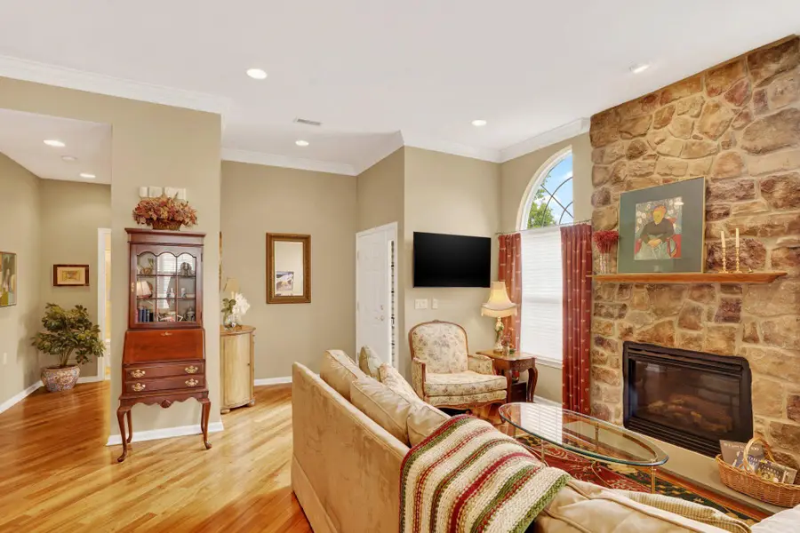 203 Fairway Dr, Warminster, PA 18974 - #3