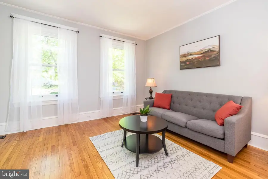 143 Mechanics St, Doylestown, PA 18901 - #3