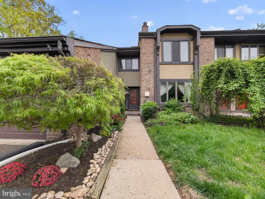 18 Colchester Pl, Newtown, PA 18940 - #2