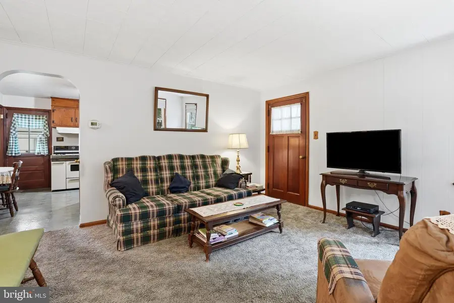 131 S Branch St, Sellersville, PA 18960 - #3
