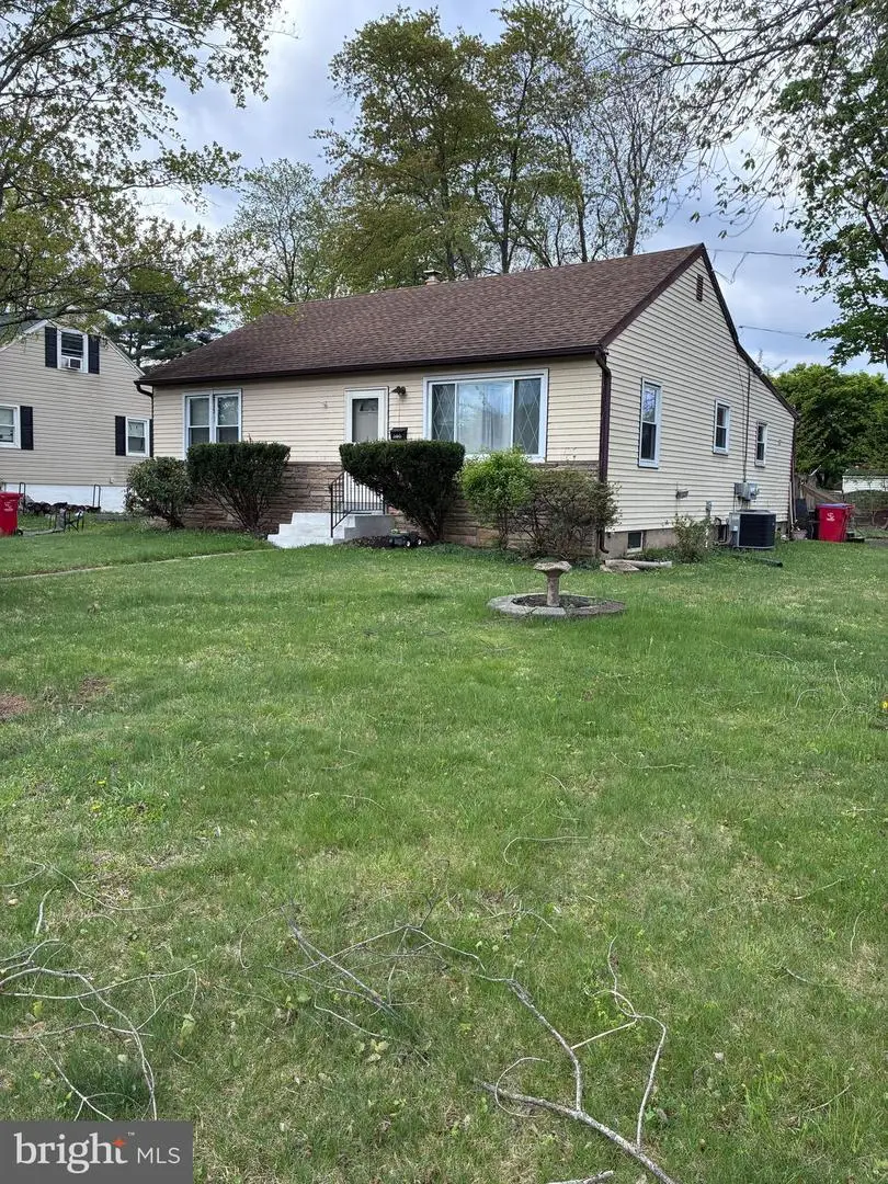 400 Maple St, Warminster, PA 18974 - #1