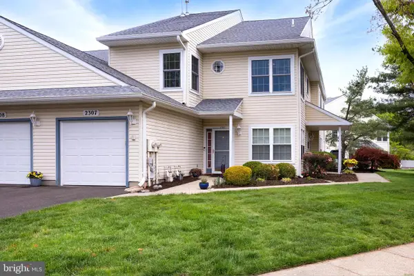 2307 Lynbrooke Dr, YARDLEY, PA 19067