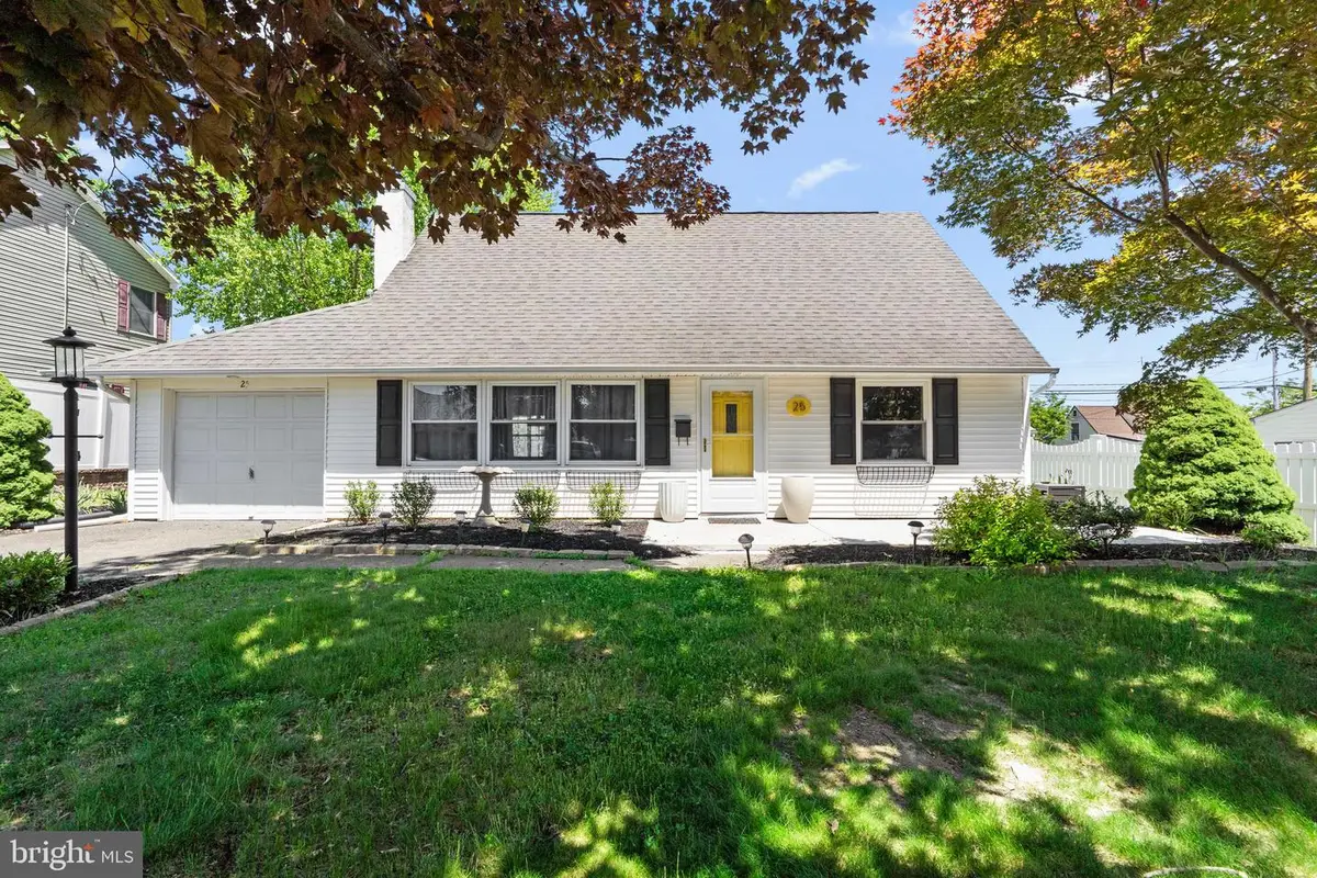 25 Cable Rd, Levittown, PA 19057 - #1