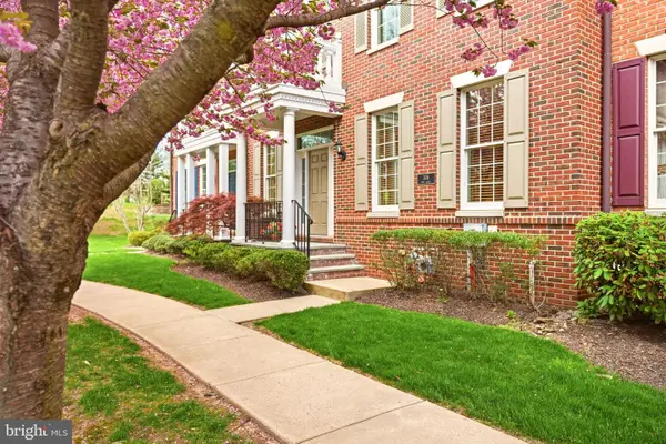 306 Hart Aly, NEWTOWN, PA 18940