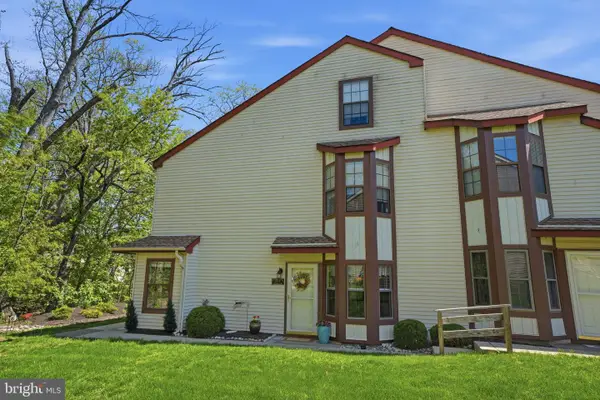 1014 Barry Ct, HOLLAND, PA 18966