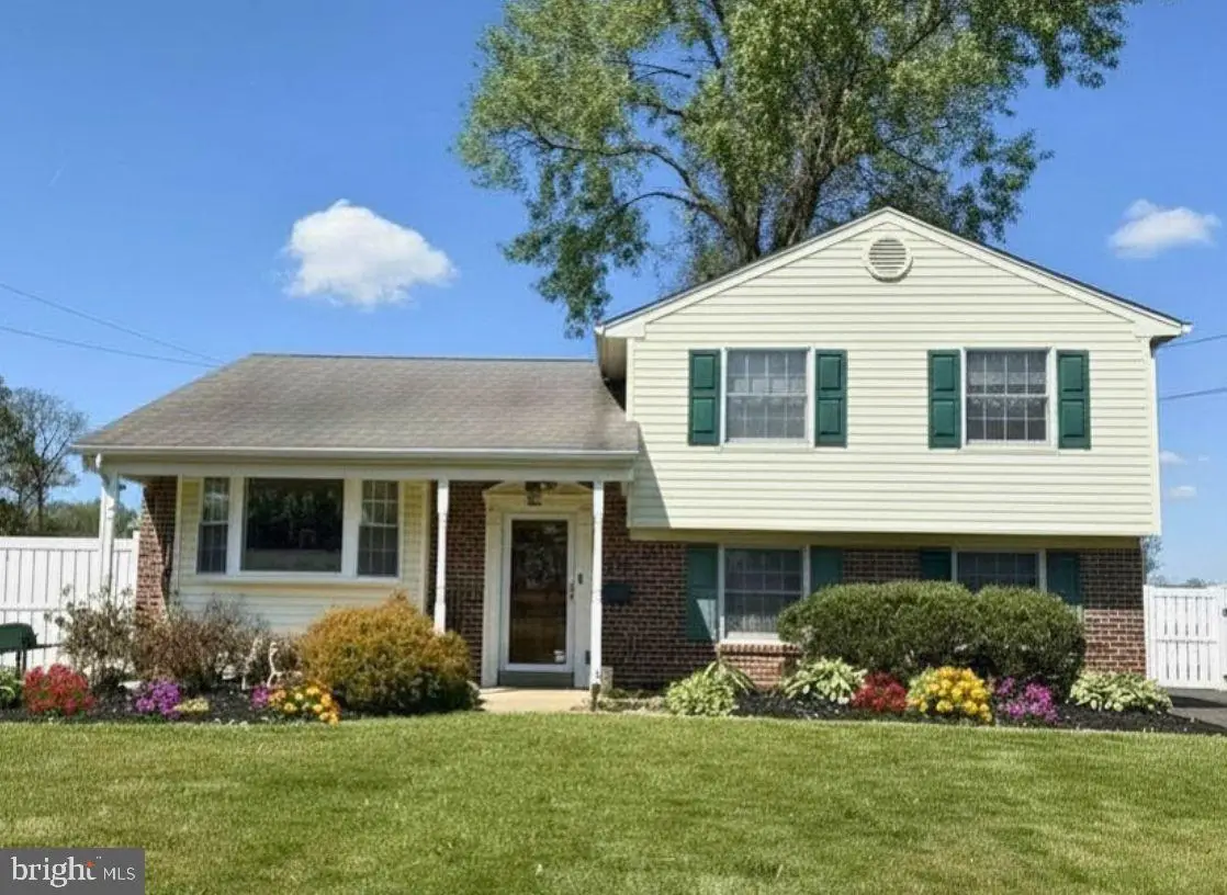1204 Lynda Ln, Warminster, PA 18974 - #1