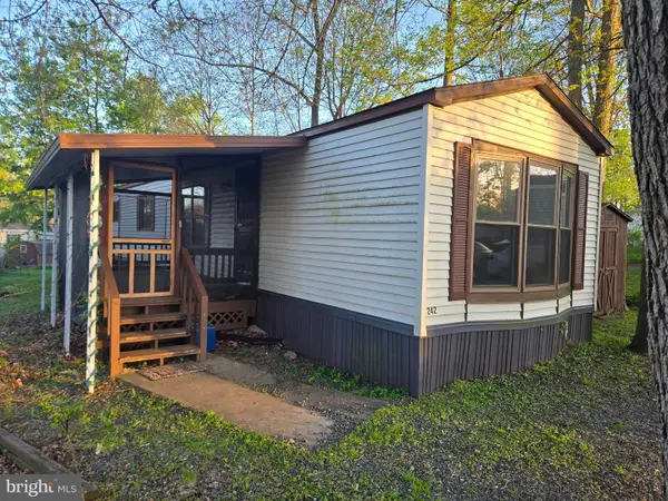 242 Dogwood Dr, QUAKERTOWN, PA 18951