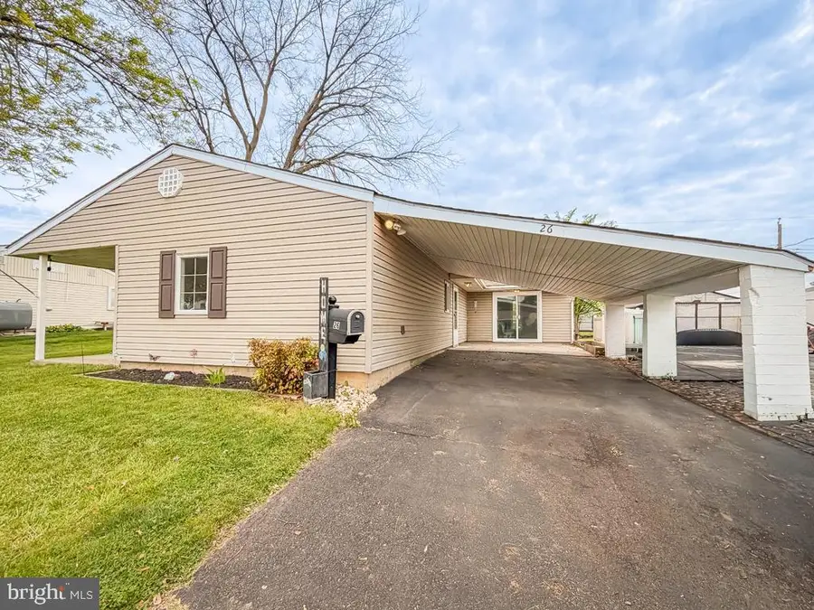 26 Midwood Ln, Levittown, PA 19054 - #3