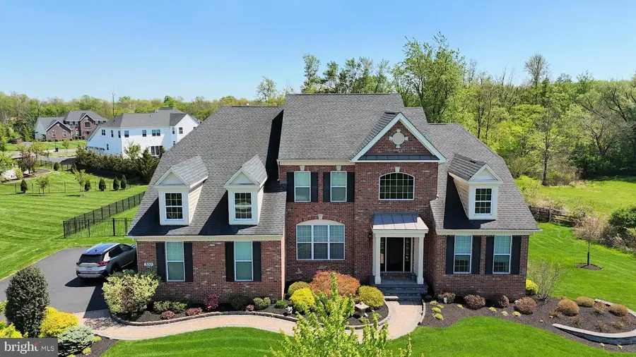 300 Rowland Ln, Line Lexington, PA 18932 - #2