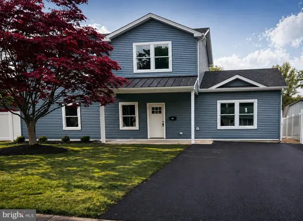 214 Wyandotte Rd, FAIRLESS HILLS, PA 19030