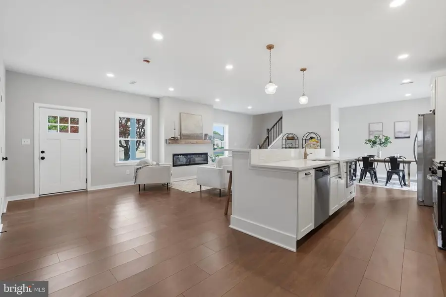 214 Wyandotte Rd, Fairless Hills, PA 19030 - #3