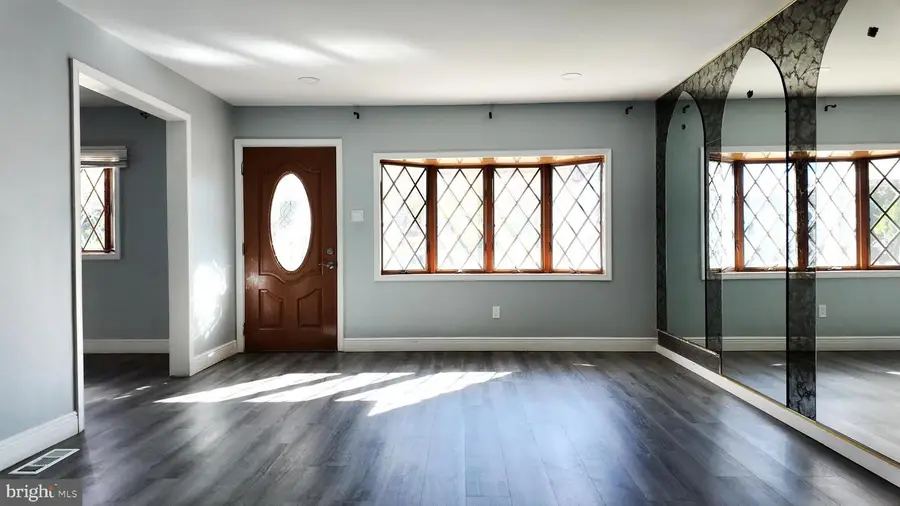 2452 Linconia Ave, Feasterville Trevose, PA 19053 - #3