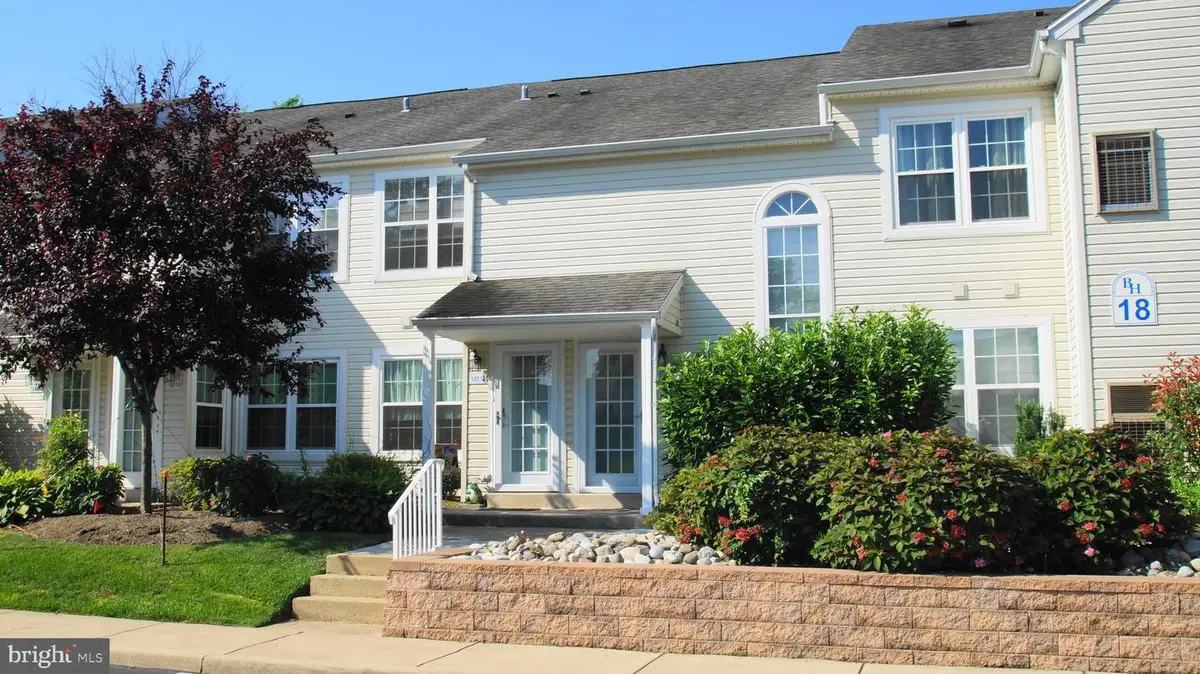 18010 Beacon Hill Dr, Southampton, PA 18966 - #1