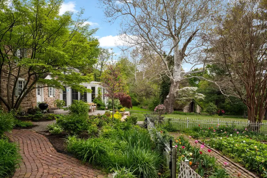 465 E State St, Doylestown, PA 18901 - #2