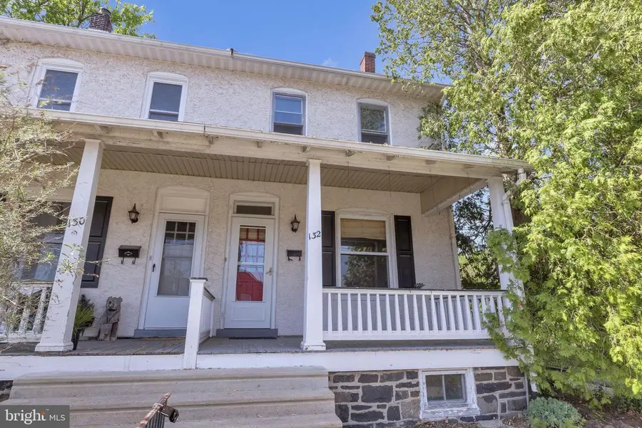 132 N 9th St, Perkasie, PA 18944 - #2