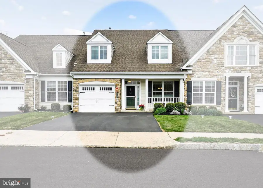 210 Reagan Dr, Sellersville, PA 18960 - #2