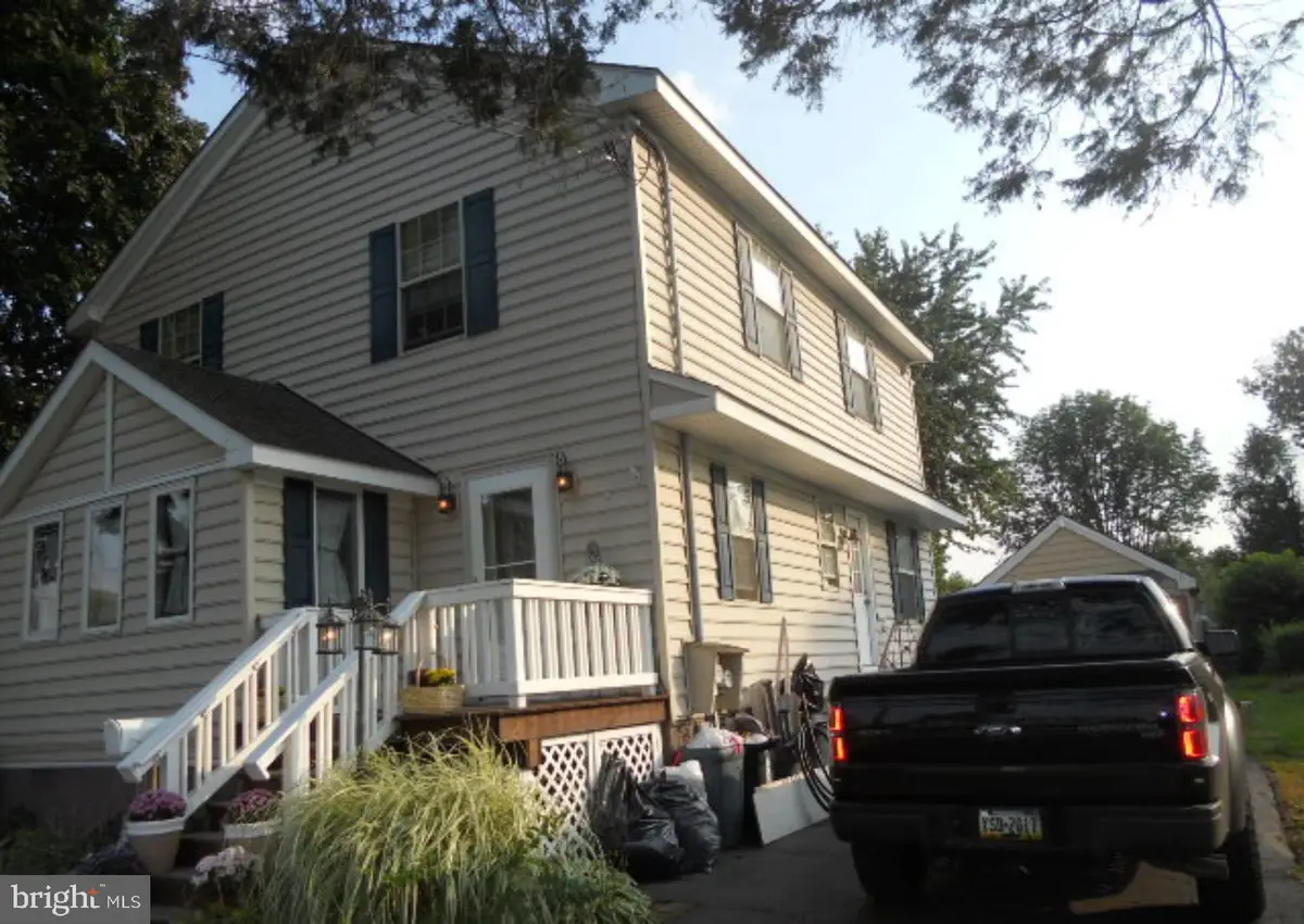 280 Olive St, Warminster, PA 18974 - #1