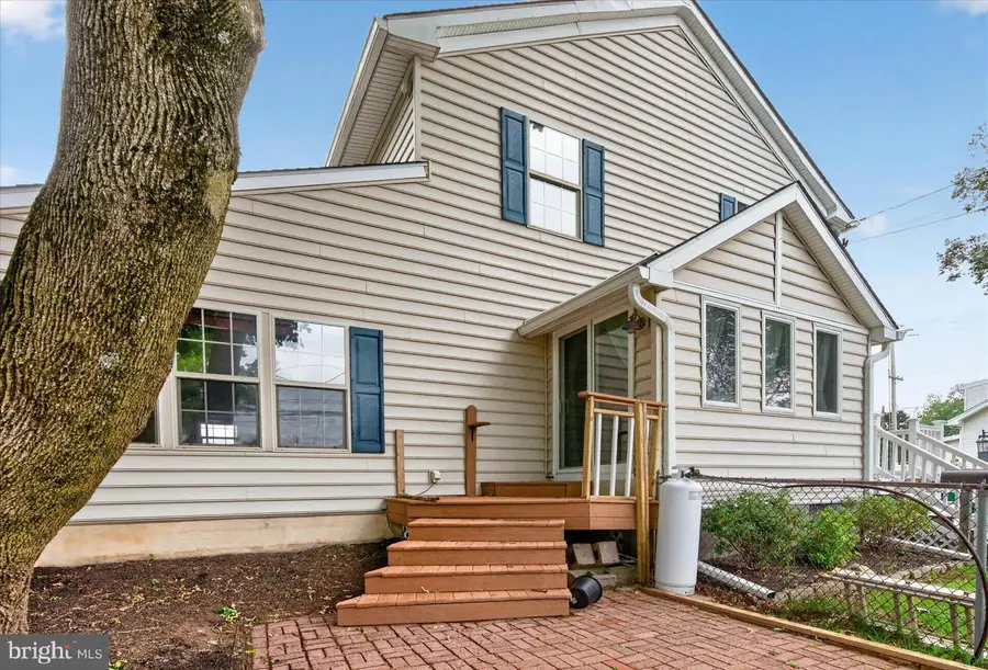 280 Olive St, Warminster, PA 18974 - #3