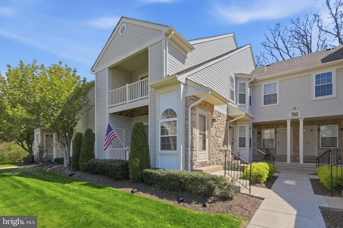 702 Eaton Ct, Quakertown, PA 18951 - #1
