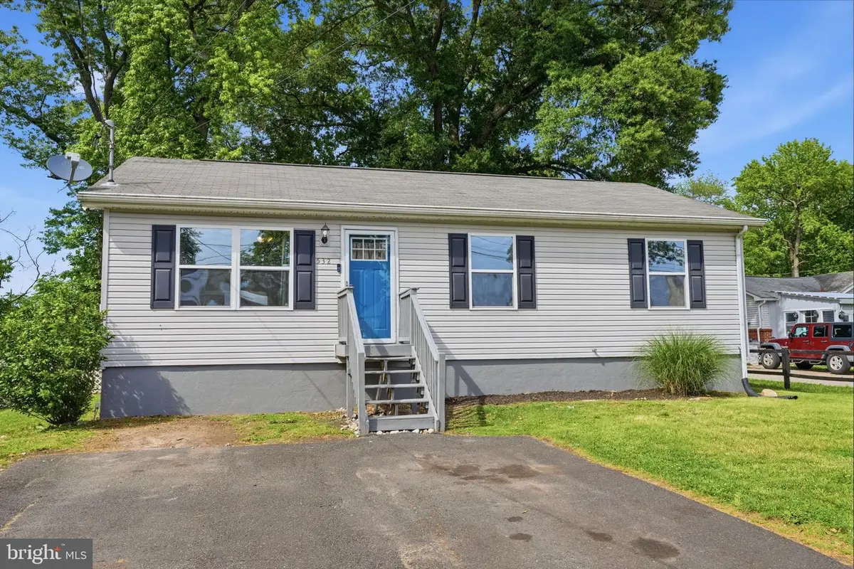 532 Western Ave, Bristol, PA 19007 - #1