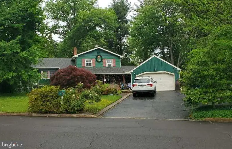 700 Gordon Dr, Yardley, PA 19067 - #1