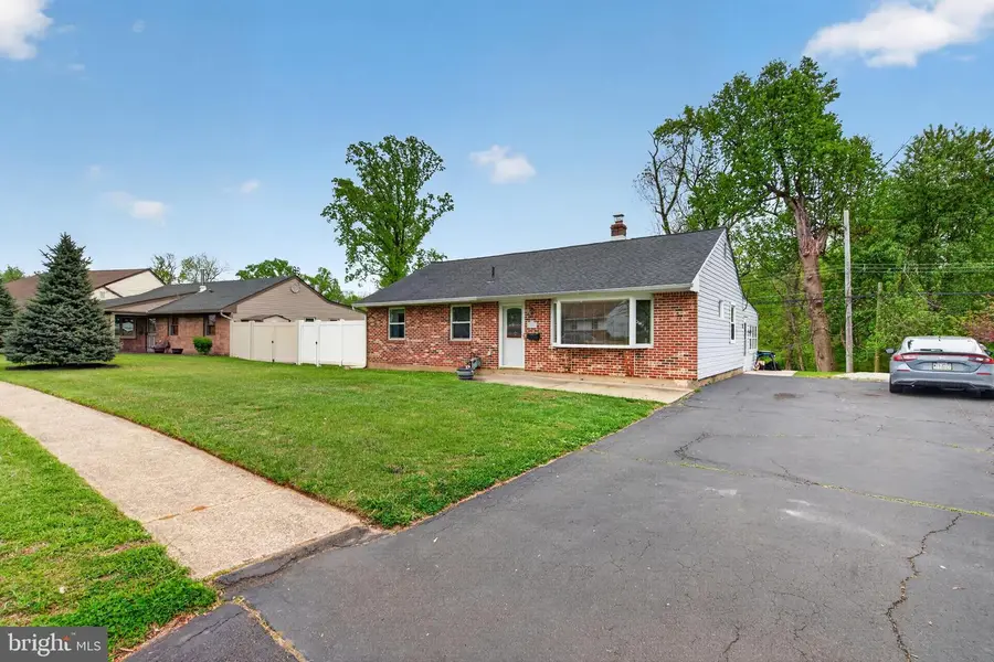 3528 Windsor Dr, Bensalem, PA 19020 - #2