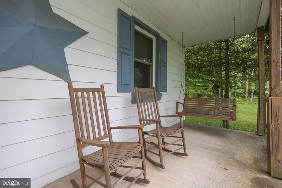 21 Hafler Rd, Sellersville, PA 18960 - #2