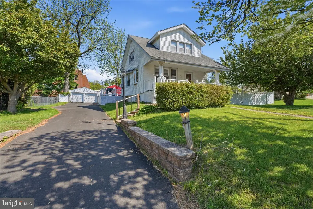 49 Maple Ave, Southampton, PA 18966 - #1