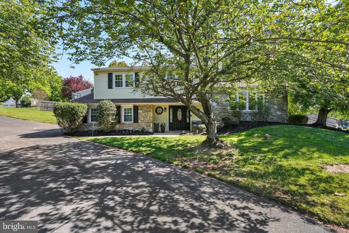 5 High Point Dr, Churchville, PA 18966 - #1