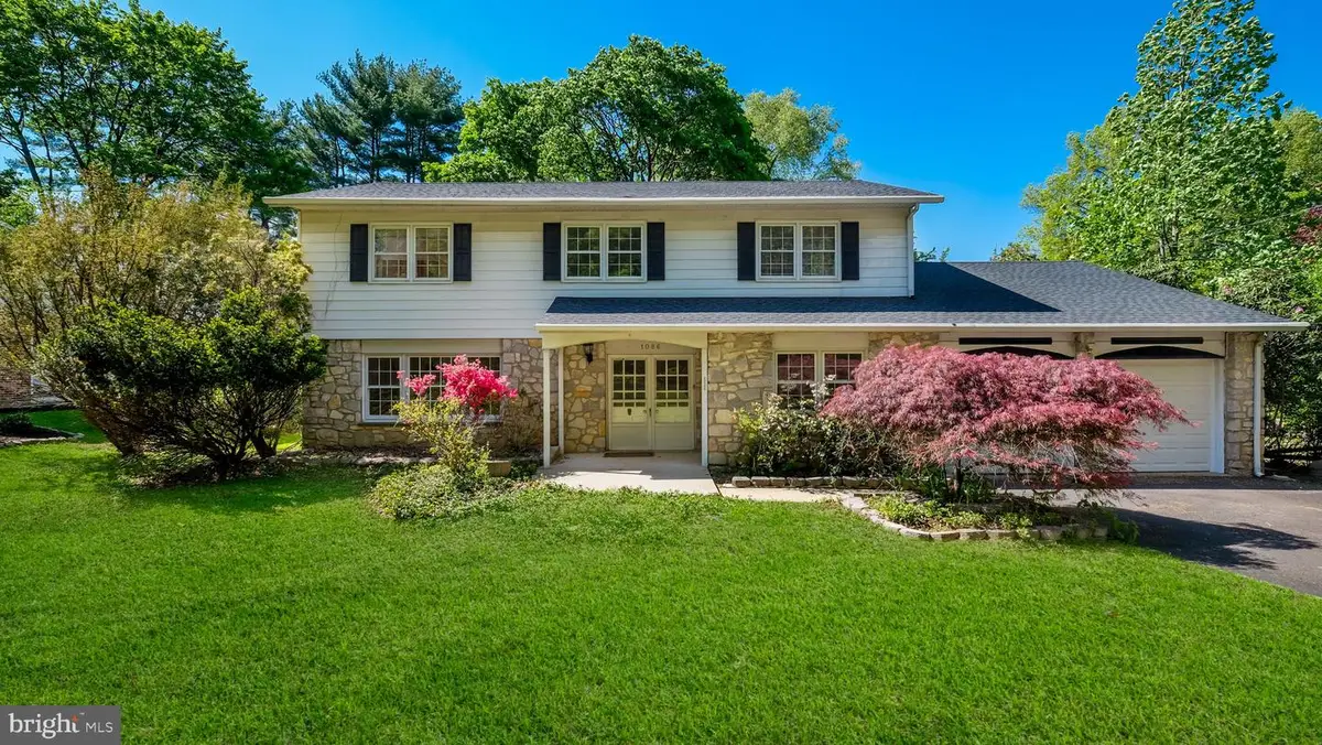 1086 Gravel Hill Rd, Huntingdon Valley, PA 19006 - #1