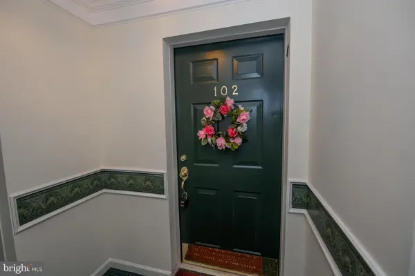 100 Fiddleleaf Ln #102, WARRINGTON, PA 18976